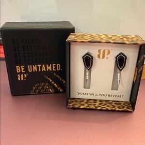 Elegant Black and Silver Earrings